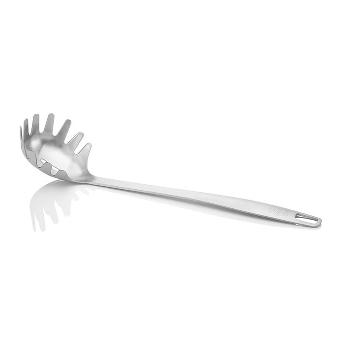 http://www.boroughkitchen.com/cdn/shop/products/Facklemann-Spaghetti-Lifter-Borough-Kitchen-700x700.jpg?v=1600803544