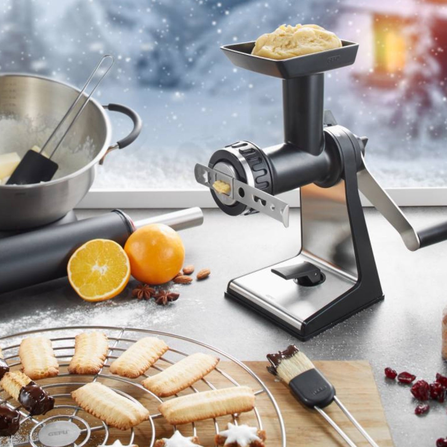 http://www.boroughkitchen.com/cdn/shop/products/gefu-meat-mincer-with-cookie-dough-borough-kitchen.jpg?v=1596302153