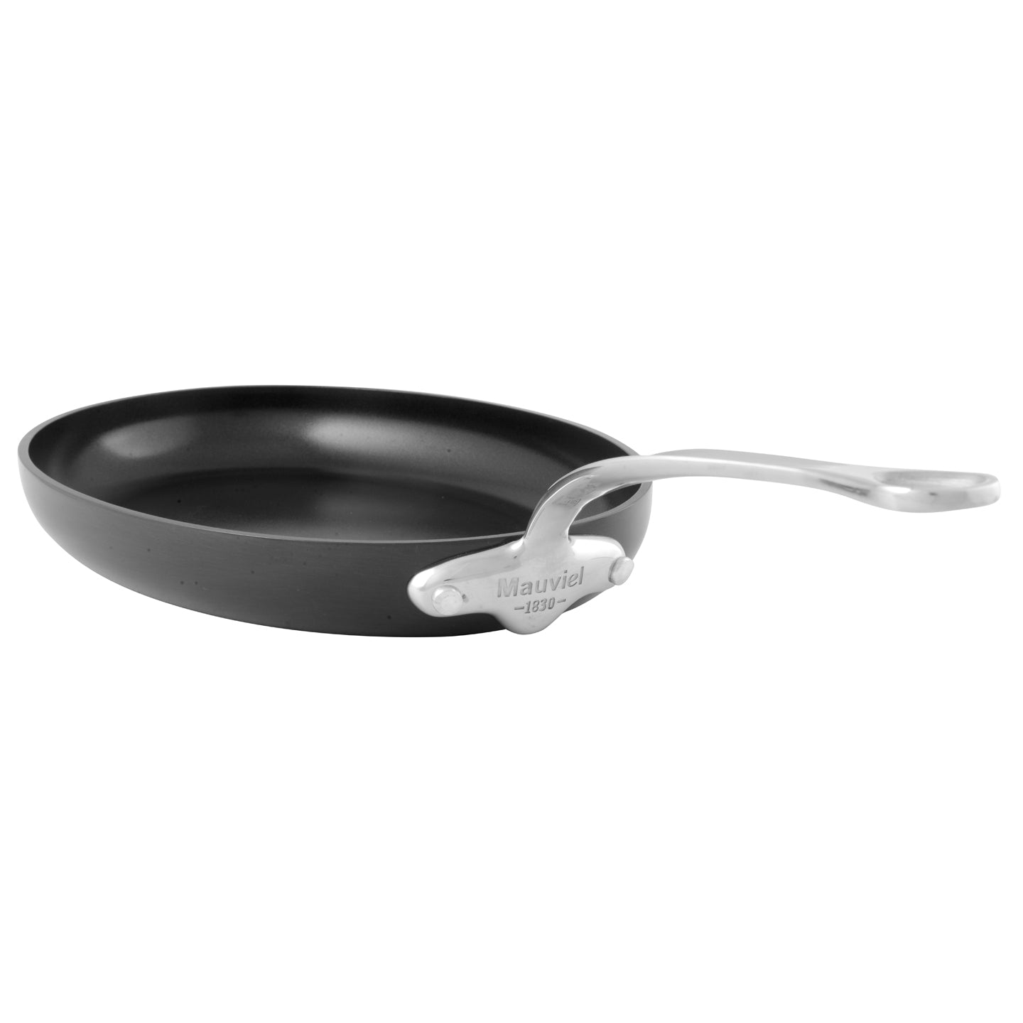 http://www.boroughkitchen.com/cdn/shop/products/mauviel-mstone-oval-frying-pan-borough-kitchen.jpg?v=1599997800