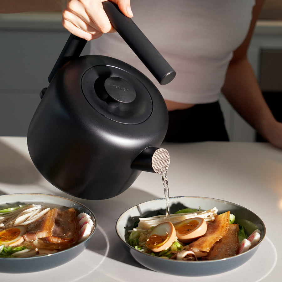 Fellow Clyde Electric Kettle / Matte Black