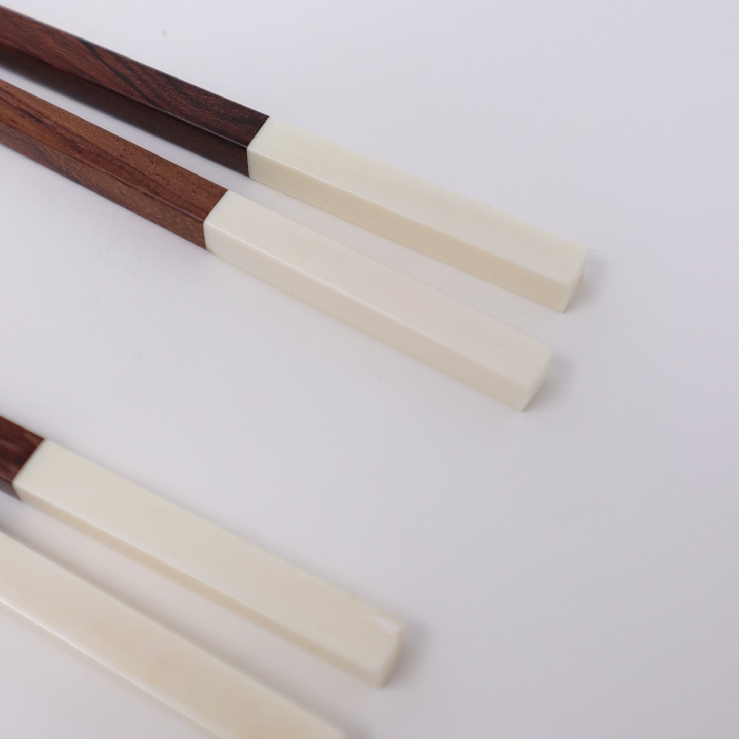 Sarah Petherick Red Wood Chopsticks & Rest / Set of 2 / White Bone