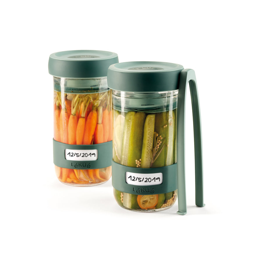 https://www.boroughkitchen.com/cdn/shop/products/lekue-pickling-kit-lifestyle-carrots-pickles-borough-kitchen_900x900.jpg?v=1601930409