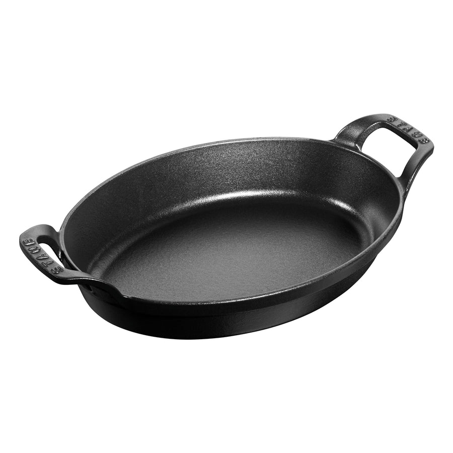 https://www.boroughkitchen.com/cdn/shop/products/staub-roasting-dish-oval-21cm-borough-kitchen_900x900.jpg?v=1604403216